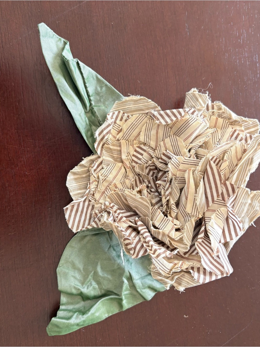 Striped Beige Flower Brooch with Green Satin Leaves - Picture 2 of 3
